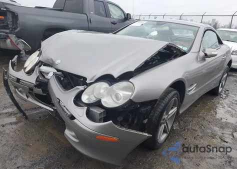 2005 Mercedes-Benz Sl 500 z USA, uszkodzony, nr VIN WDBSK75F35F099084